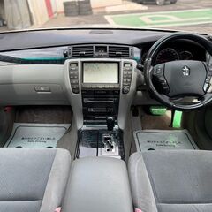 全国提携ローン！！全国納車始めました！！クラウンアスリート！i-Four！特別価格コミコミ62万円！4WD　サンルーフ　禁煙車　ＥＴＣ　Ｂカメラ　リアフォグ　クルコン　Ｒスポイラー　パワーシート　ＰＵＳＨスタート　キーレス　ナビ　ラジオ　盗難防止システム　エアバック4WD　サンルーフ　サンルーフバイザー　革シート　ローダウン　Bカメラ　ＥＴＣ　クルコン　ナビ　後期型　本州仕入れ！の画像