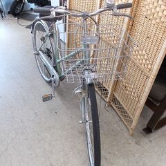 27インチ 自転車 3段変速 シティサイクル ママチャリ カゴ ライト 付き 通勤 通学 札幌 西野店の画像