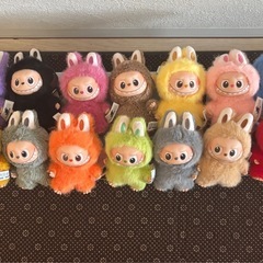 大人気　イニシャルラブブ　正規品の画像