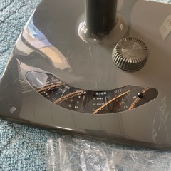 リモコン付き扇風機の画像