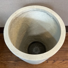 セメント調植木鉢（大型ポット／プランター）の画像