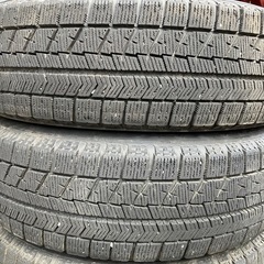 2.中古スタッドレス4本　ブリヂストン　ブリザックVRX 2020年製　155/65R14の画像