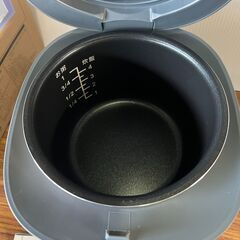 新古品　グレー　simplus マイコン式 4合炊き炊飯器 炊飯器 温度センサー付き 保温機能 ヨーグルト ケーキ シンプラス SP-RCMC4 一人暮らし 早炊き  フッ素内釜 保温 予約 少量炊き の画像