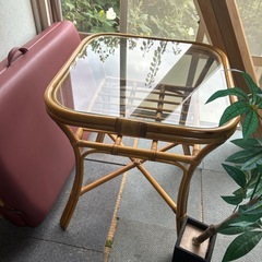 ラタンテーブル ダイニングテーブル の画像