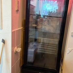 ドリンカー冷蔵庫4段の画像