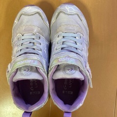 スニーカー21センチの画像