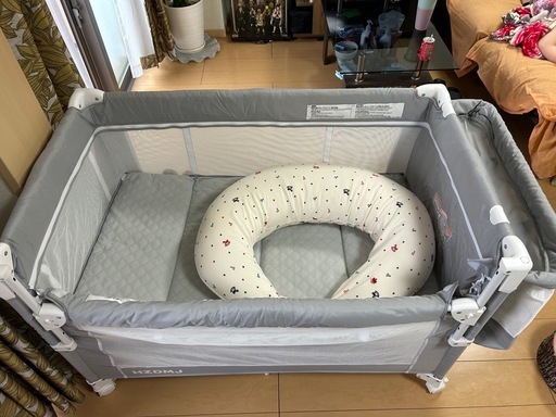 折りたたみベビーベッド