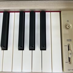 YAMAHA  CLP-735WA　電子ピアノ【2021年製】の画像