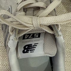 【10/20まで✨】New Balance 574 ベージュ 22.5cm／小山市内受け渡し👟の画像