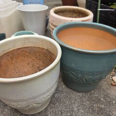 中古　陶器の植木鉢　プラ植木鉢　ケースの画像