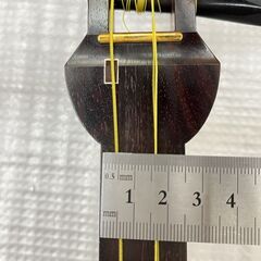 ij5645HI 三味線 和楽器 FUJIMOTO 彌 棹幅2.6cm 全長96cm 破れ有 丸打胴 東さわり 材質不明 藤40 弦楽器 バチ/ハードケース付 動作未確認の画像