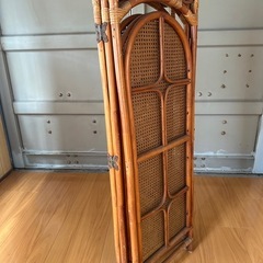 ①衝立　パーテーション　3連折り畳みの画像