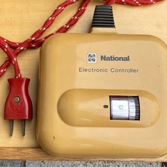 ☆ 【12755】ナショナル　電気こたつ　レトロ　DW-551CSの画像