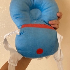 ごっつん防止リュック　クッション　ドラえもん　美品の画像