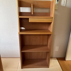 ニトリ学習机　LEDライト　本棚の画像
