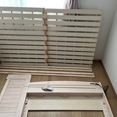 【美品】セミダブル　ベッドフレームとマットレスの画像