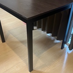 ダイニングテーブル（伸縮タイプ）の画像