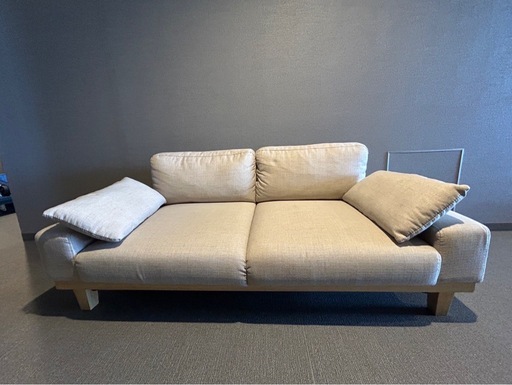 VENTOTA ソファ 2人 掛け 幅150cm  ローソファ 木製 天然木 二人掛け　ファブリック