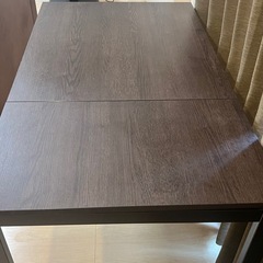 ダイニングテーブル（伸縮タイプ）の画像
