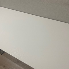 パソコンデスクの画像