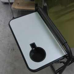 ②ディレクターチェア ドリンクホルダー付き  折り畳み アウトドアチェア キャンプチェア カーキ テーブル付き DCM 折りたたみ 札幌 手稲の画像