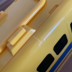ドクターイエローの入れ物の画像