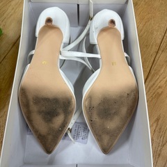 RANDA 白いピンヒールの画像