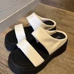 厚底 サンダル 23cm
の画像