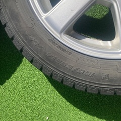 175/65R15　ホイール付きスタッドレスタイヤ　タント使用の画像