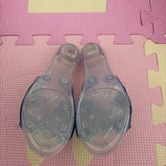 15センチ　エルサ　サンダルの画像