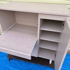 No.004キッチンサイドボード　中古　きれいきれいの画像