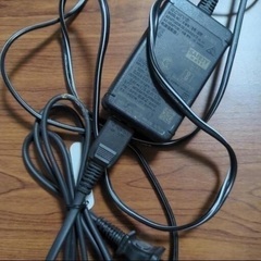 【本日の引き取りで表示価格から2000円引きの53000円】 SONY FDR-AX45 ＋ 三脚・ケース・充電コード付きの画像