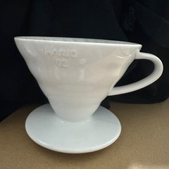 【美品】HARIO V60 コーヒードリッパー VDC-02W（ホワイト） の画像