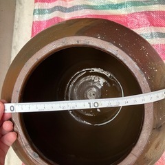 大型のつぼ傘立てなどの画像