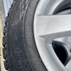 13インチ　アルミ付き　スタッドレス　4本の画像