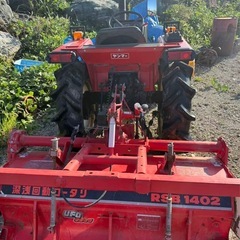 ヤンマートラクターの画像