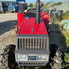 ヤンマートラクターの画像