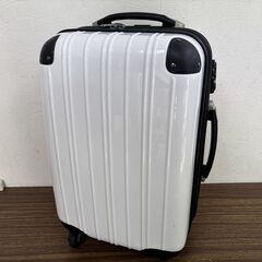 【お売りします】Polyantha ポリアンサ キャリーケース スーツケース トラベルバッグ 旅行バッグ 白 ホワイトの画像