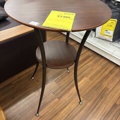 【ジモティー割あり】【ジャングルジャングル守口店】カウンターテーブル　四脚テーブルの画像