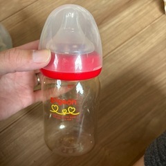 哺乳瓶の画像