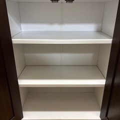 食器棚の画像