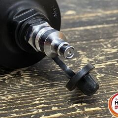 【久留米】【引き取り限定】【未使用品】makita マキタ AT451H 高圧フロアタッカ カラー:赤 使用ステープル:4×25-50mm 使用空気圧力:1.18-2.26MPa 付属品・ケース付の画像