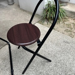 折りたたみ机と椅子セットの画像