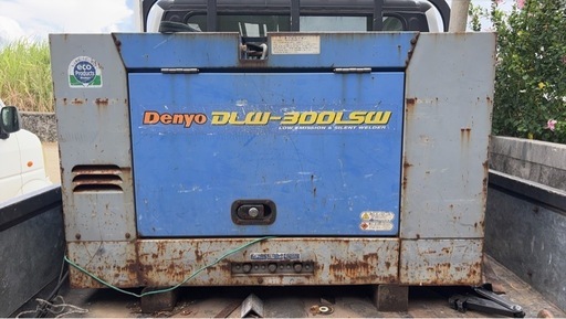 デンヨーDLW-300LSW溶接機 　ディーゼルエンジン溶接機
