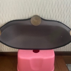 窓に付ける猫乗るのの画像