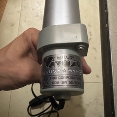 水槽用コンパクトライト2つあります。1つの値段の画像