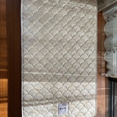 モデルルーム展示品〈美品〉セミダブルベットマットレスの画像
