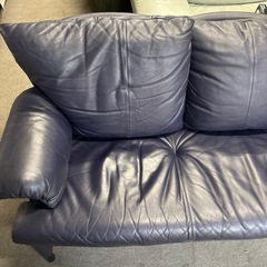 大特価❗️カリモク家具 3人掛けレザーソファ ブルーの画像