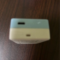 コンパクト　モバイルバッテリーの画像