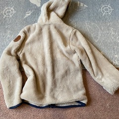 H &M 　ジャンパー　サイズ130の画像